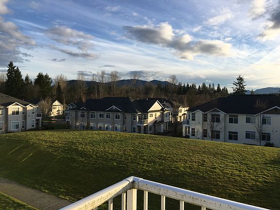 3rd image of 1855 Trossachs Blvd SE