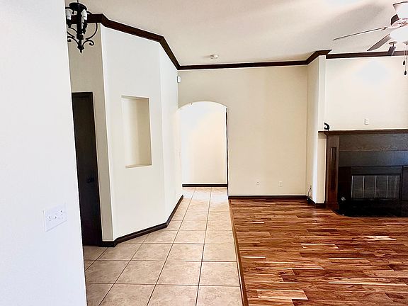 4th image of 2213 Bruckner Dr