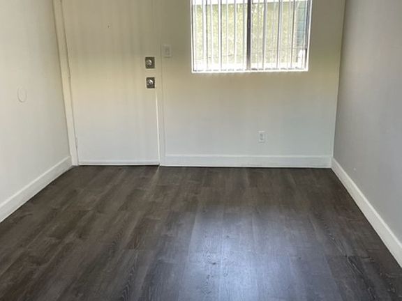 5th image of 1015 E 5th St APT 203