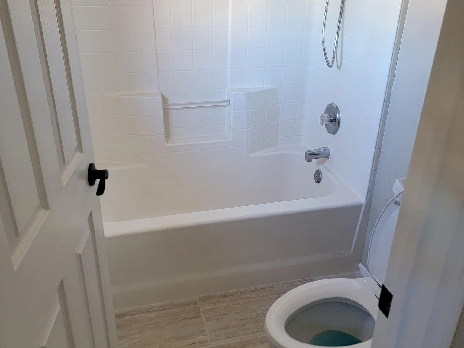 6 bed, 3017 sqft, $4,250 — Photo 3
