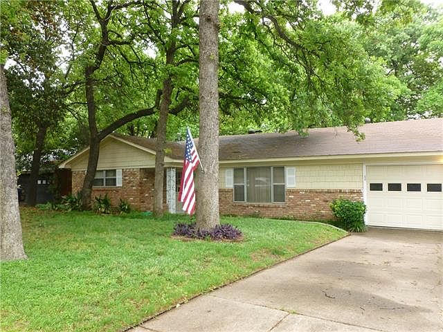 1st image of 733 Joanna Dr