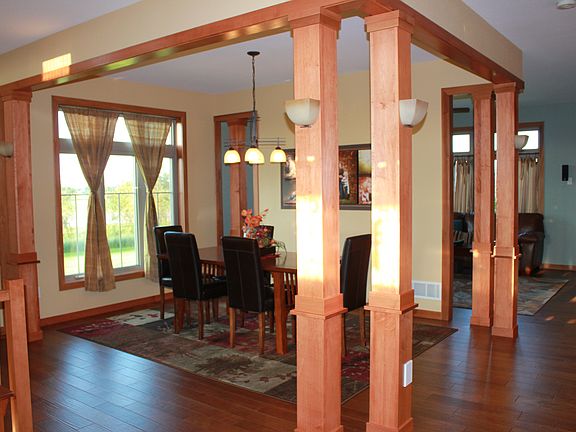 Dining Room 13'x10'