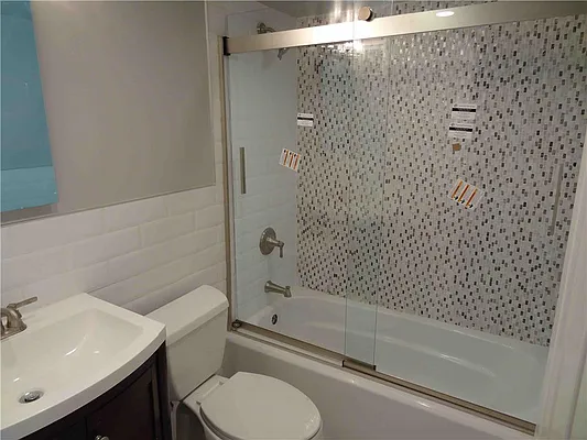 Sold by R New York | media 8