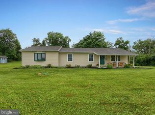 8 Conifer Rd, Newville, PA 17241