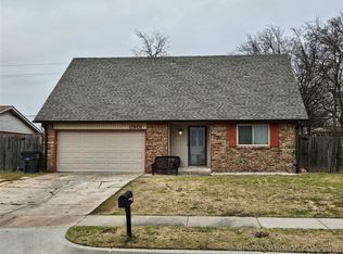 11901 E 27th St, Tulsa, OK 74129