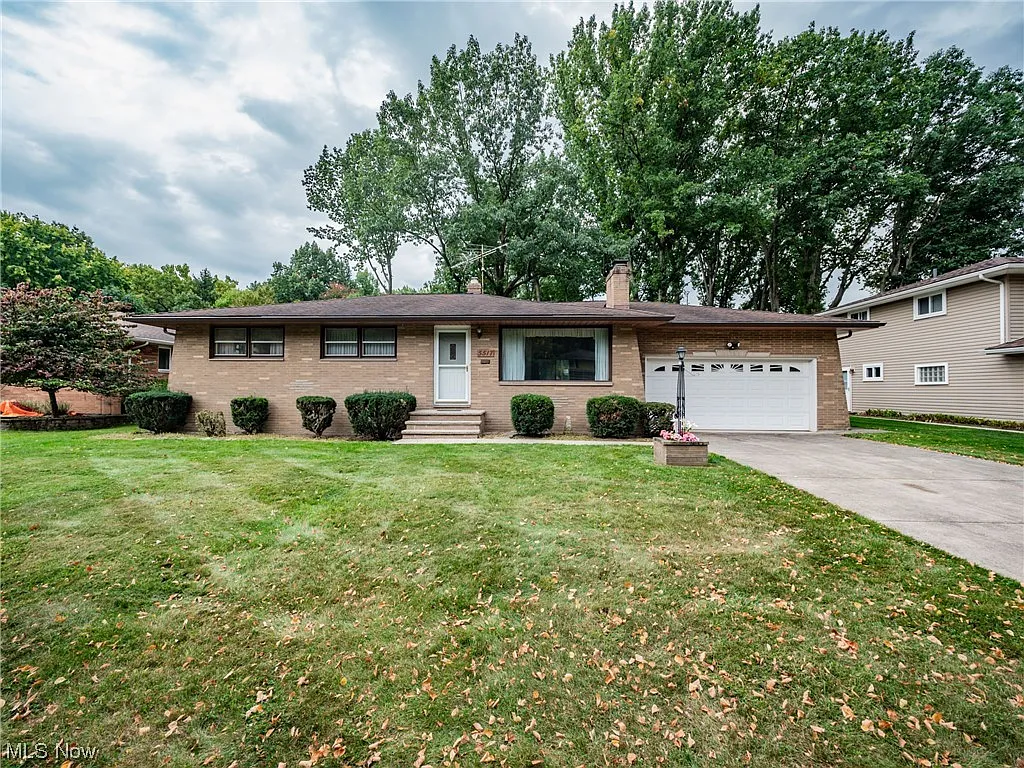 5517 Beacon Hill Ct photo 1