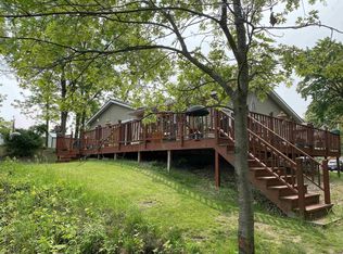 121 W Water St, Montello, WI 53949