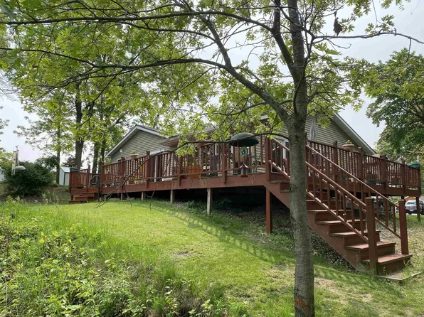 121 West Water Street, Montello, WI 53949