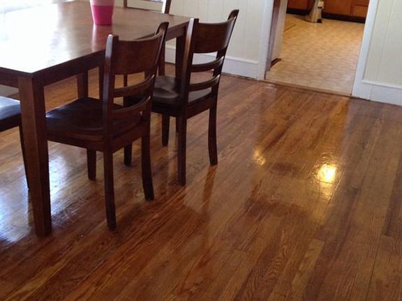 4th image of 319 Jefferson Ave #1