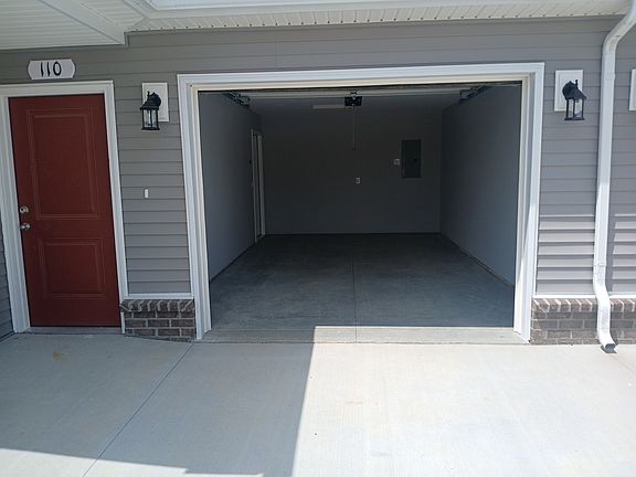 4th image of 600 N Washington St #7c0f520da