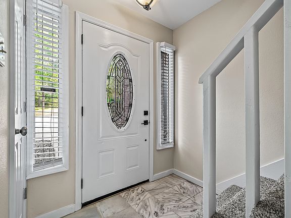 3rd image of 1463 Fisher Ln #C