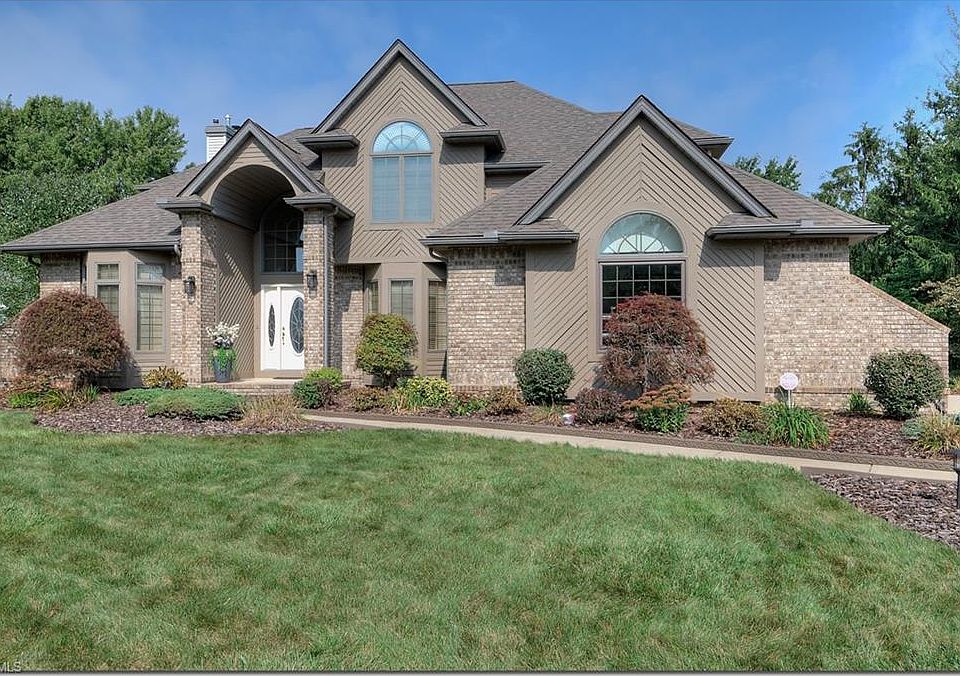 1st image of 32200 Augusta Dr