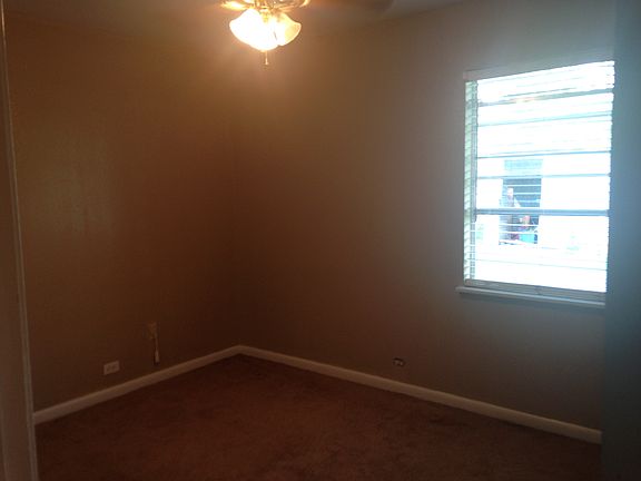 5th image of 9509 Cinnamon Dr