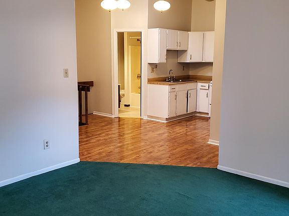 Living Rm view to Kitchen