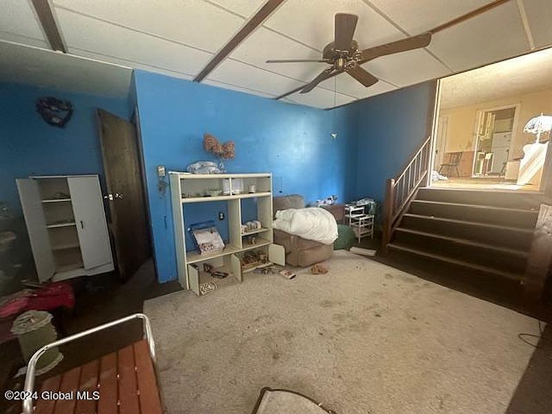 4th image of 923 Bradford Hill Road