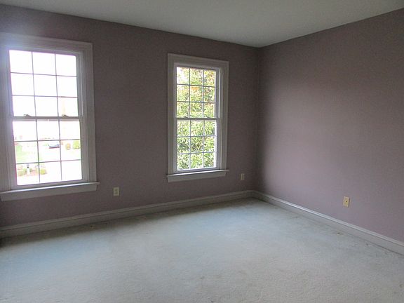 2nd image of 10472 Jordan Pkwy