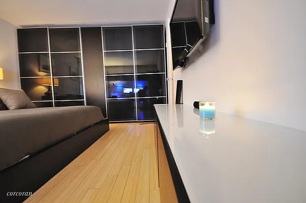 Rented by Corcoran | media 52