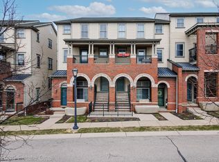 3881 Forester Blvd, Auburn Hills, MI