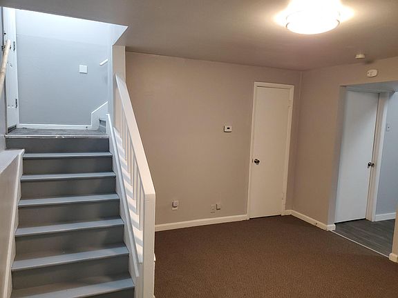 3rd image of 2712 Stewart Ave