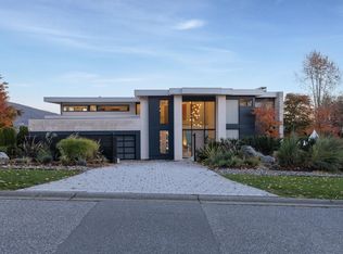 1027 Millstream Rd, West Vancouver, BC V7S2C6