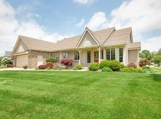 4136 Honeyvale Dr SW, Grandville, MI 49418
