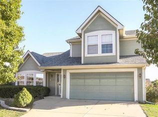 8555 N Robinhood Ave, Kansas City, MO 64154
