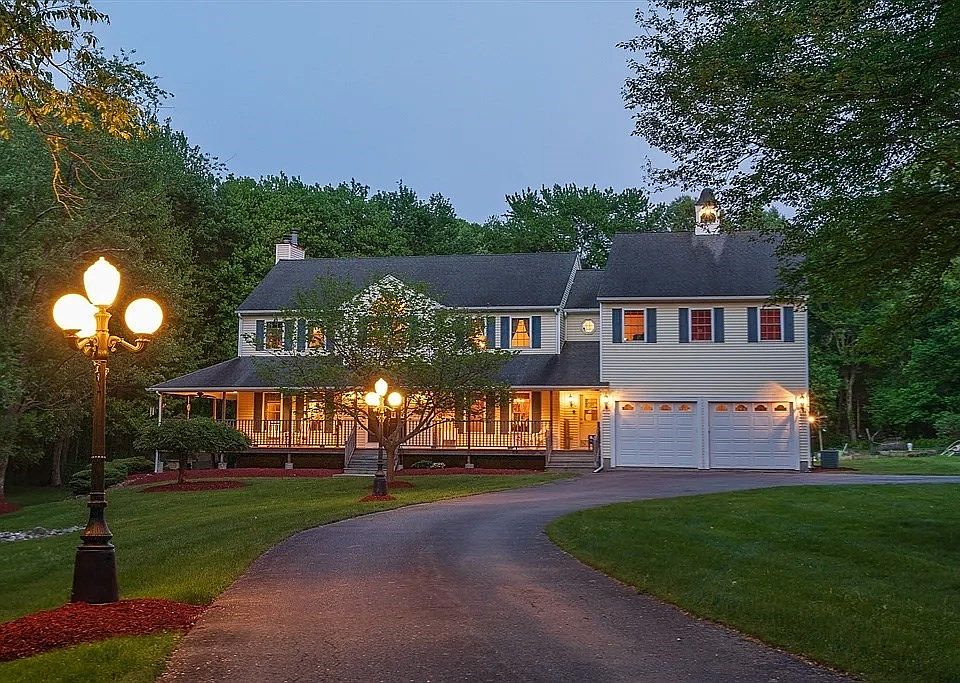 1st image of 31 Swing Dr