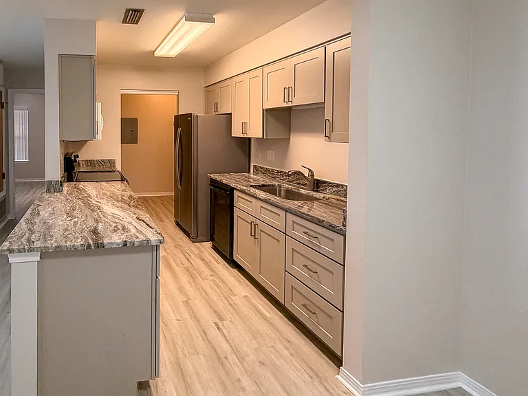 888 Culp Ave #1 — Photo 7