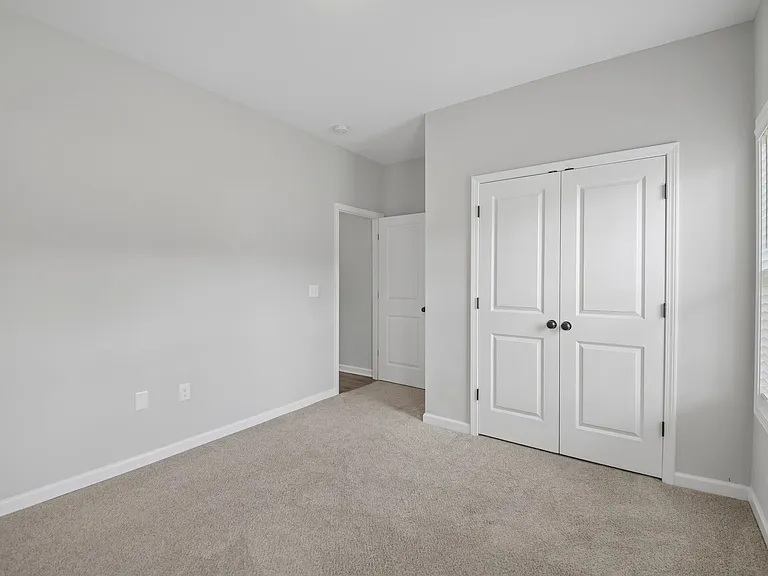 1121 Birchwood Dr — Photo 32