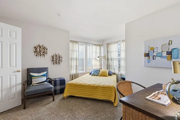 Newport Wichita Apts. — Photo 13