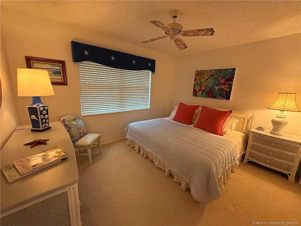 2 bed, 2.0 bath, 1005 sqft, $2,400 — Photo 4