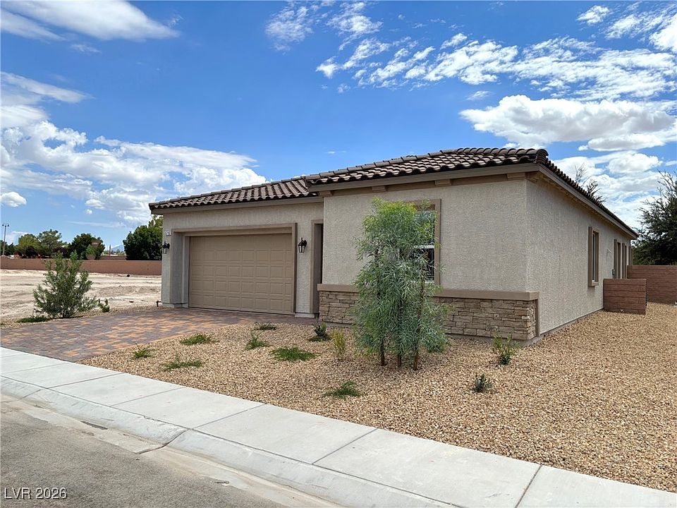 1st image of 5715 E Victoria Falls Dr Lot 6/2