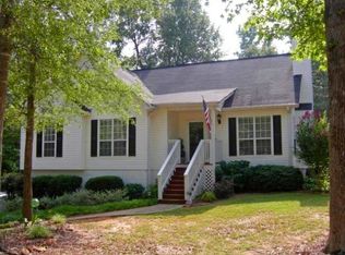184 Winchester Dr, Sharpsburg, GA