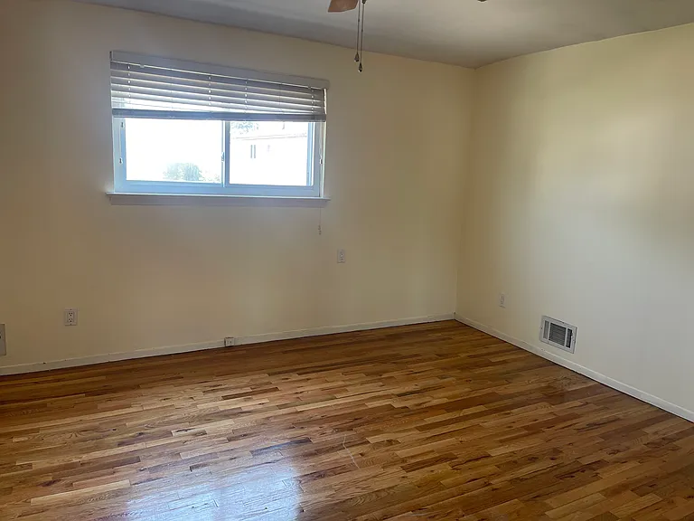 375 Getz Ave — Photo 9