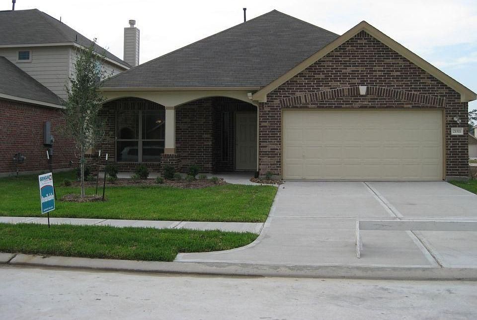 1st image of 21511 Kings Bend Dr