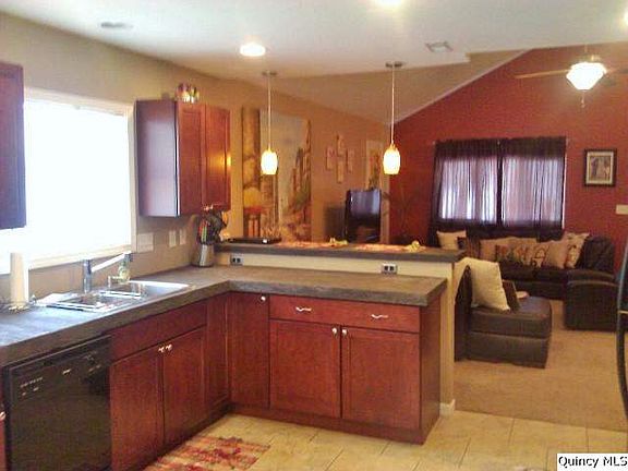 Home for Sale in Quincy, IL $79,900