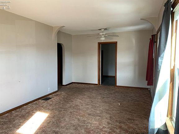 4th image of 1665 N Union St