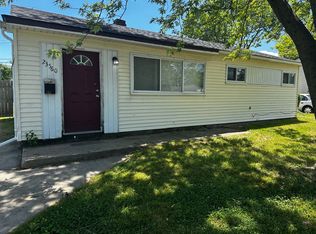 23560 Lauren Ave, Warren, MI 48089