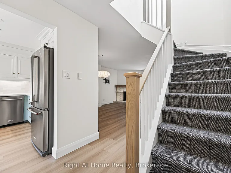 109 Brant St — Photo 15