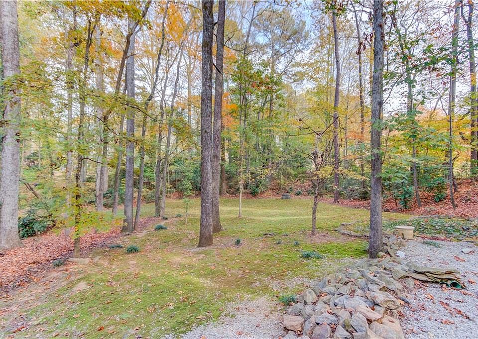 207 Coopers Pond Dr, Lawrenceville, GA 30044 MLS 7269310 Zillow