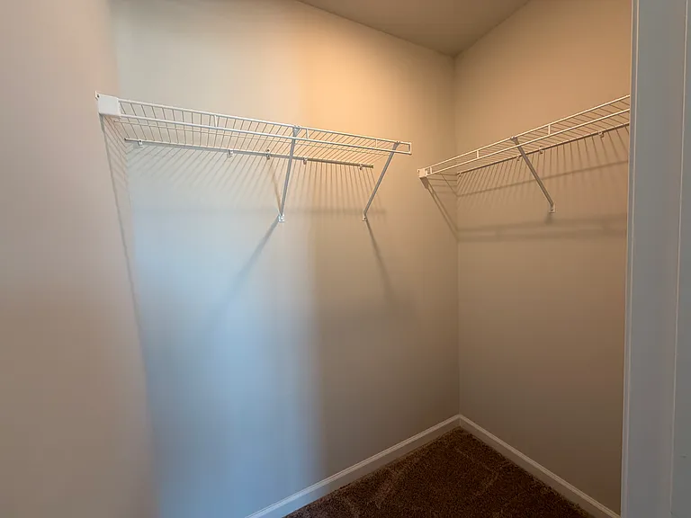 Closet of guest room 2