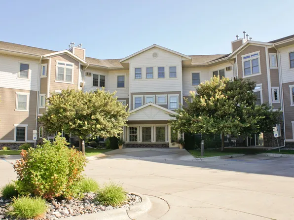 Courtyard at Highpointe