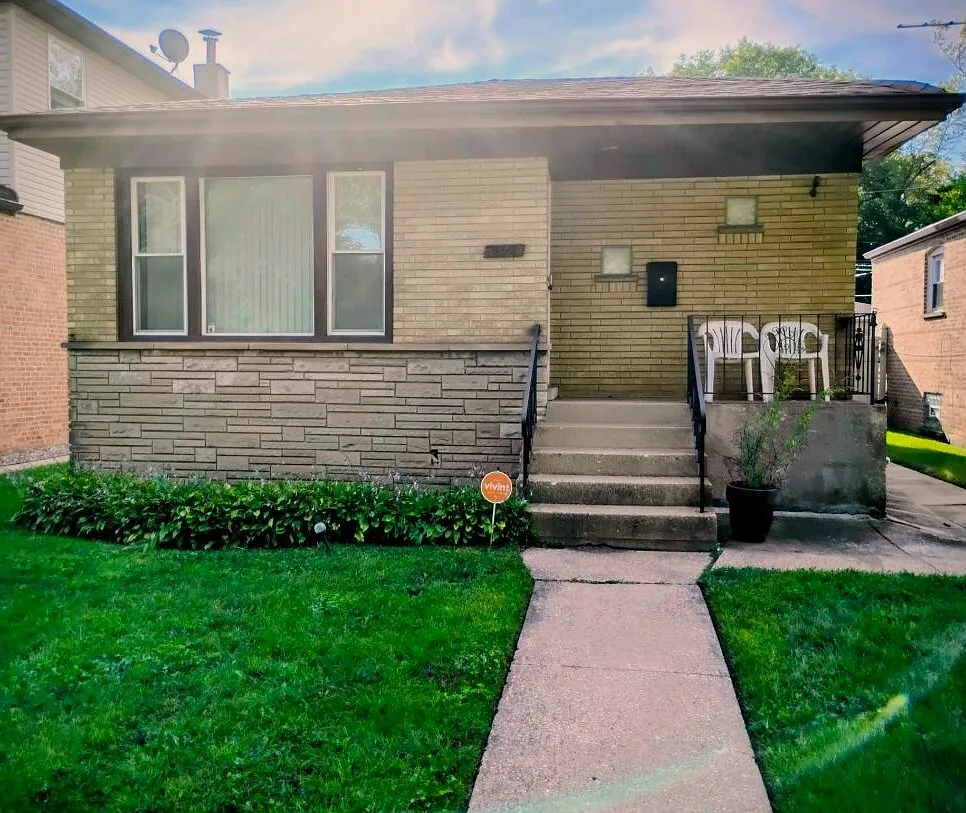 12346 S Indiana Ave photo 1