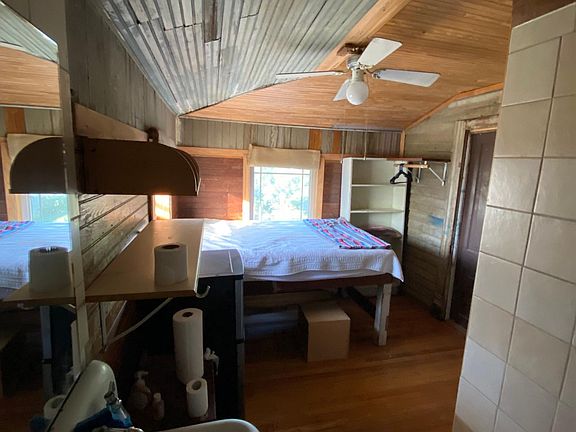 4th image of 4506 Brady St #5