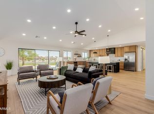 18211 N Gardenview Dr, Sun City West, AZ 85375