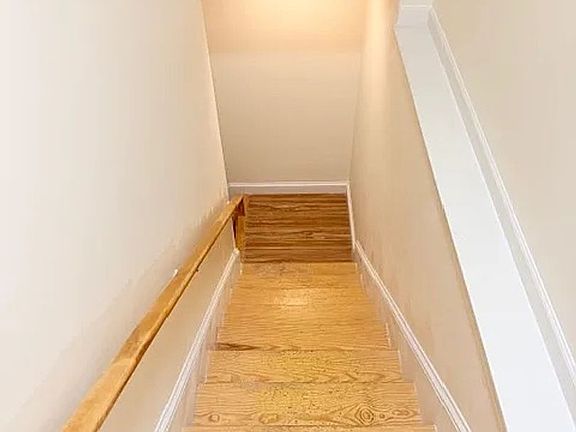 3rd image of 606 North St APT A
