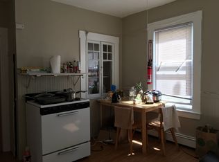 359 Windsor St #3, Cambridge, MA 02141
