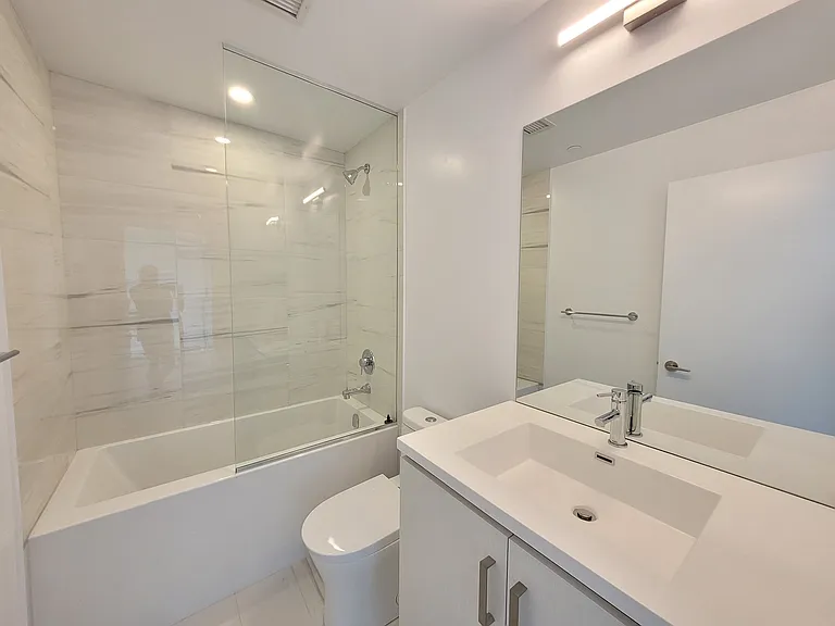 10 Honeycrisp Cres #Townhouse 272 — Photo 5