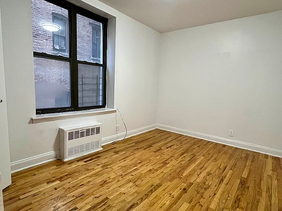 4th image of 522 W 157th St #2B