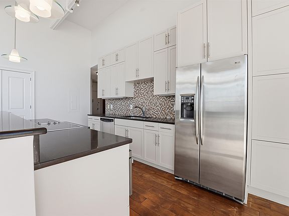 4th image of 1500 Washington St APT 10Q